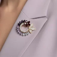 Lila Çiçekli Halka Broş - Görsel 2