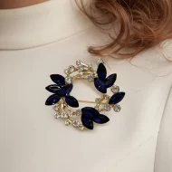 Safir Işıltılı Çiçek Broşu - Görsel 2